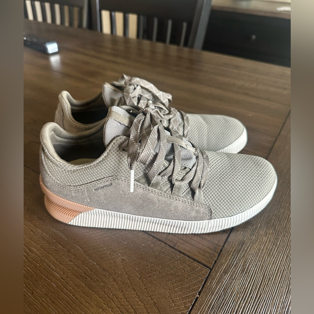 Sorel sneakers